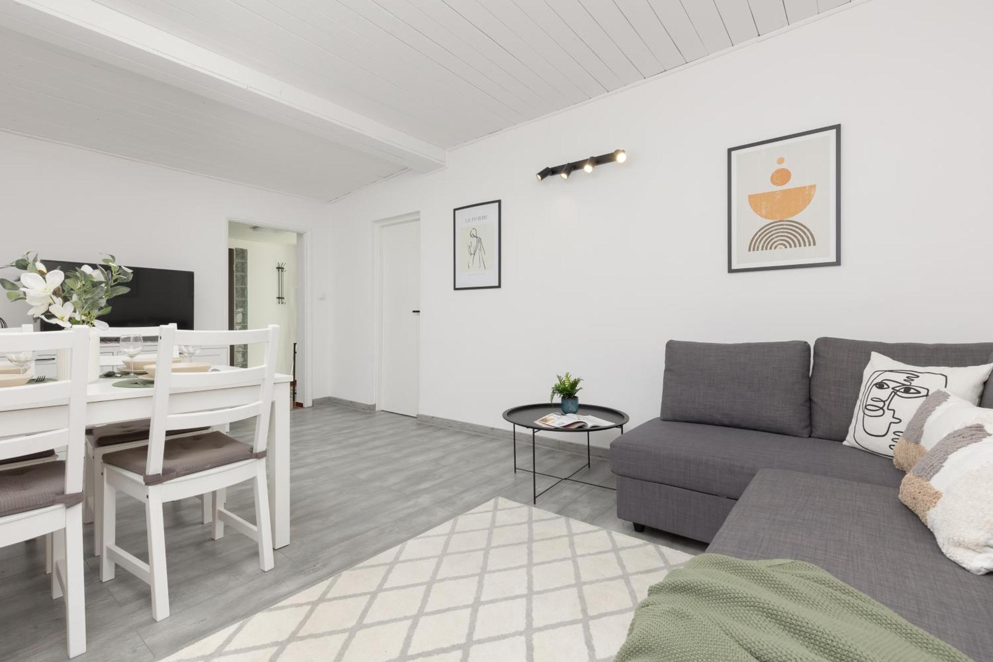 Metro Plac Wilsona Apartments Mickiewicza By Noclegi Renters Warsawa Bagian luar foto